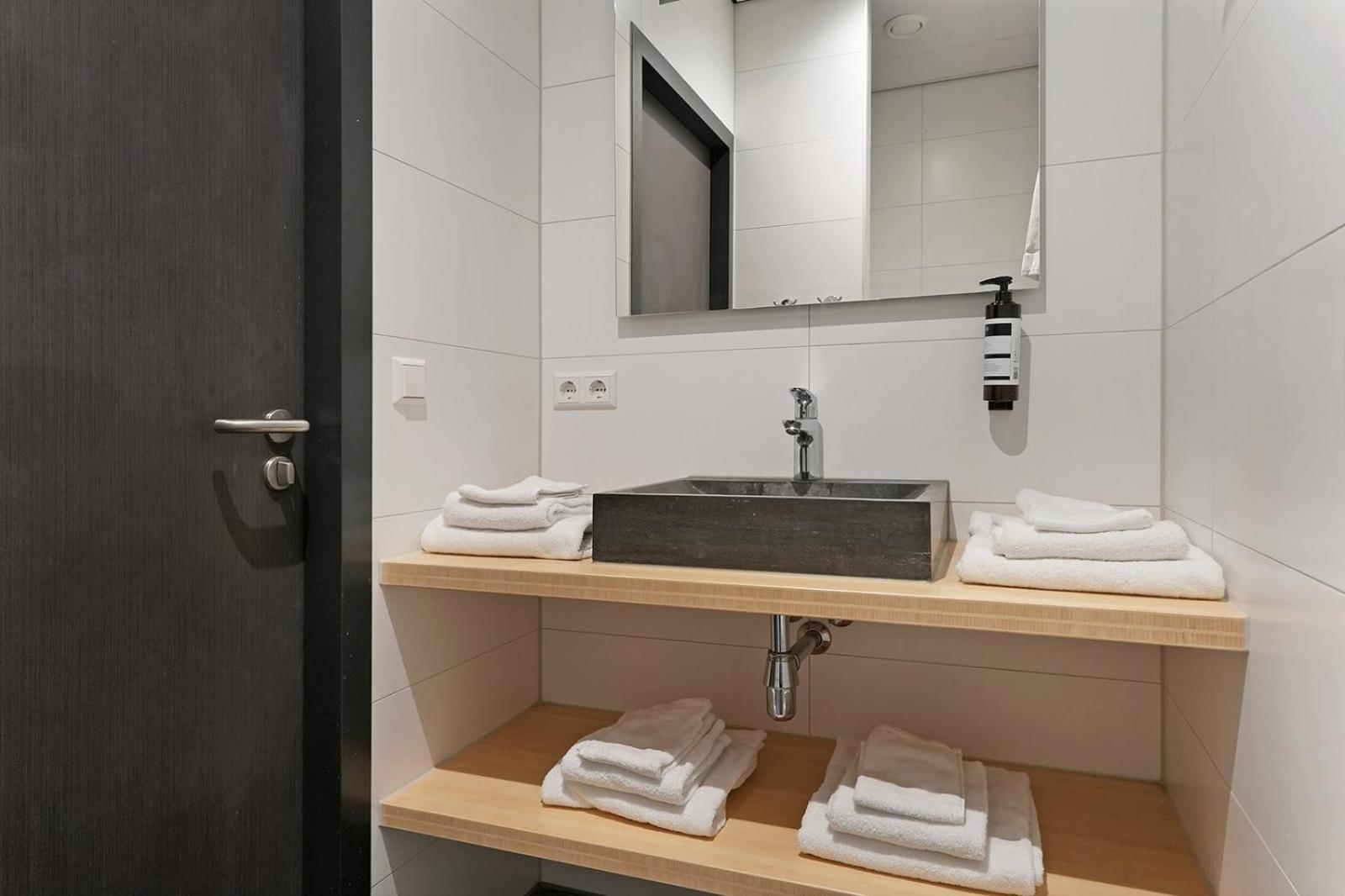 Dock Hotel Stellendam Zewnętrze zdjęcie